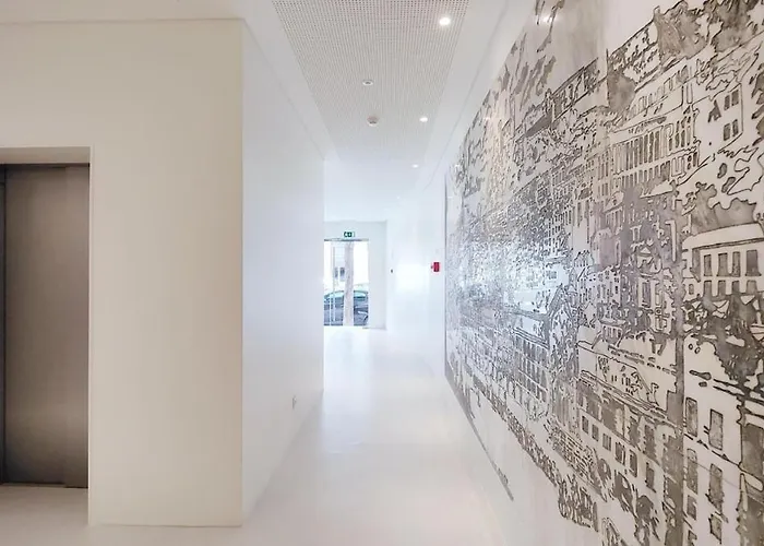 Amazing Stylish W Ac Balcony Elevator شقة