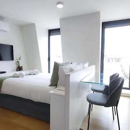 Amazing Stylish W Ac Balcony Elevator Lisbon