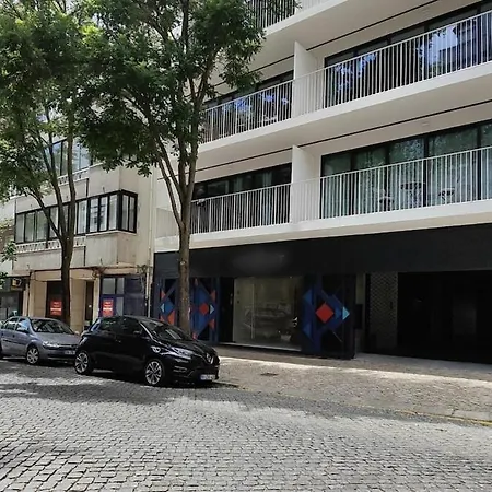 Apartment Amazing Stylish W Ac Balcony Elevator Lisbon