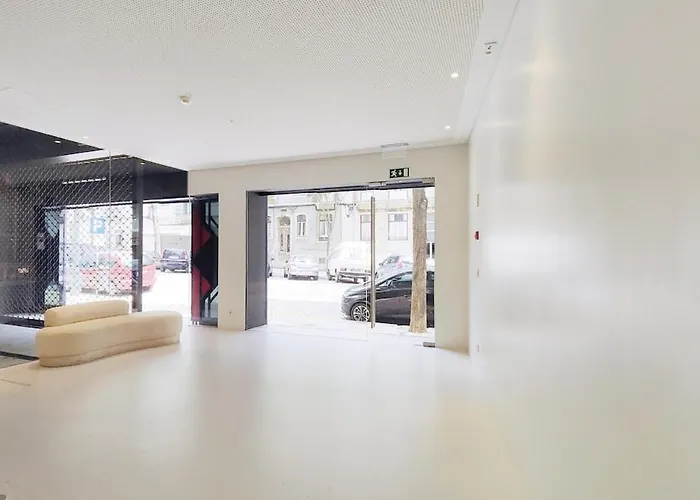 Amazing Stylish W Ac Balcony Elevator Лісабон